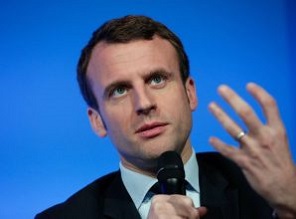 “La démocratie, ce n’est pas la rue”: la petite phrase de Macron qui ne passe pas