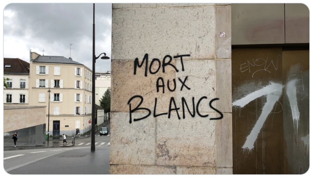 “Mort aux Blancs” tagué rue Alphonse Boudard, dans le 13e ardt de Paris (PHOTO)